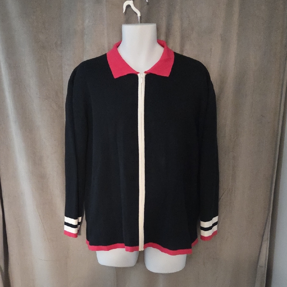 Elegant 2x Women's Black with Pink Accents Zip Up Sweater